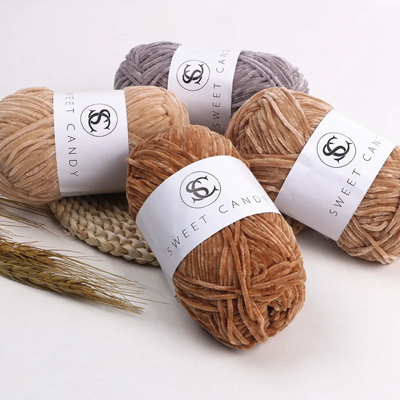 Chenille Wool 2mm Golden Velve - огляд і ціна Velvet Jewelry Box