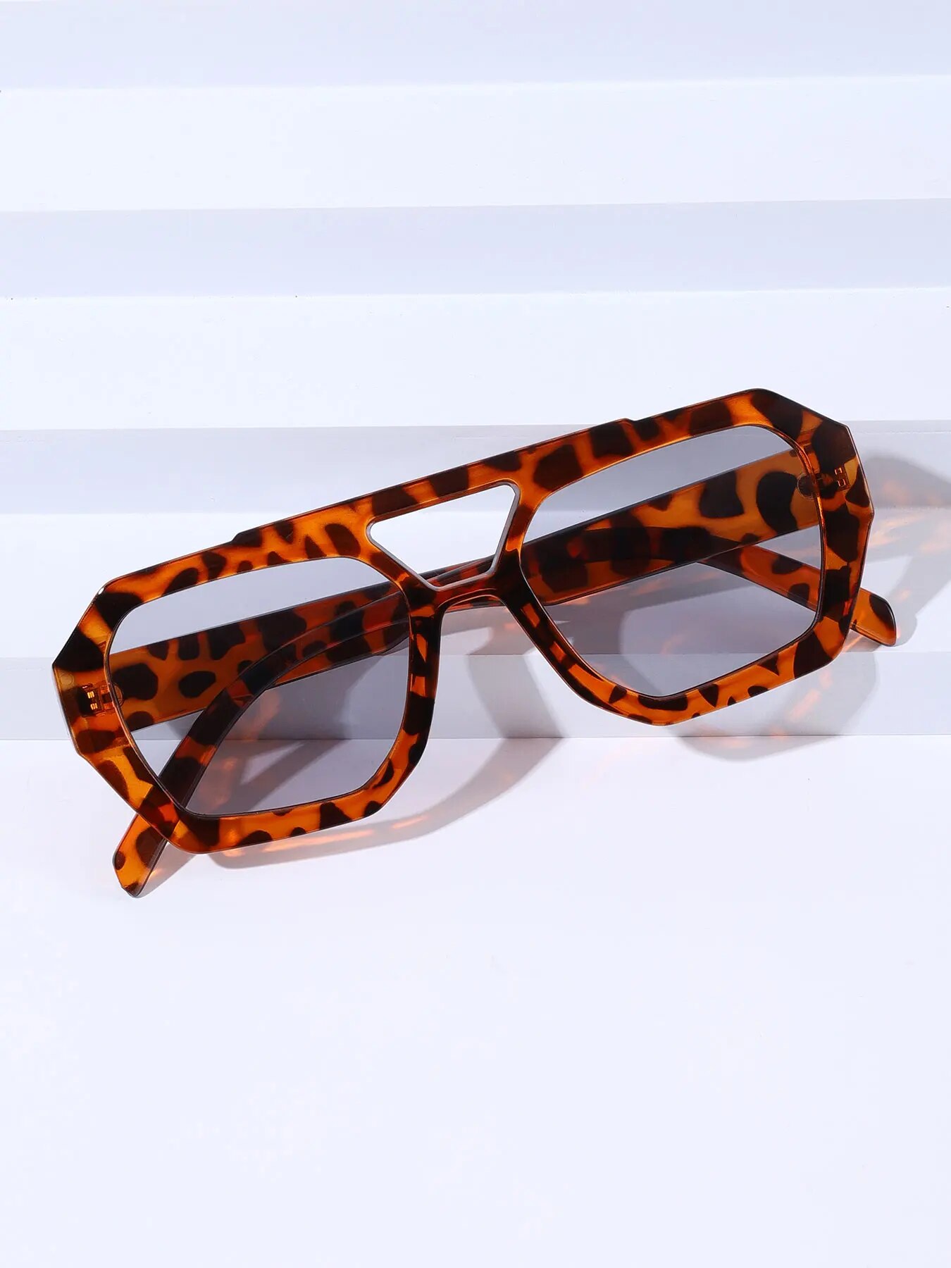 Fashion Vintage Square Irregul - огляд і ціна Luxury Zone