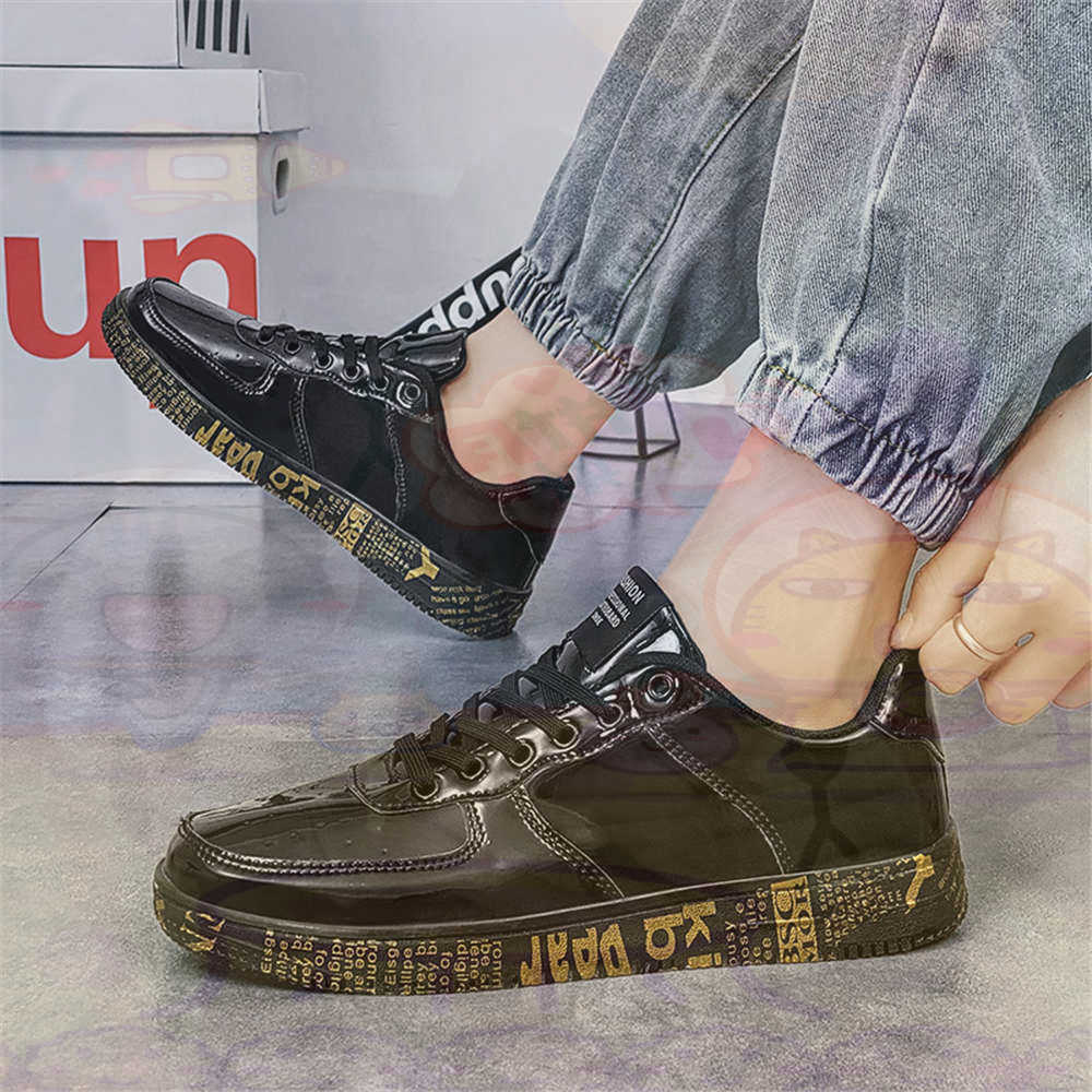 Round Foot Size 45 Sneakers Wh - огляд і ціна Luxury Lifestyle Goods